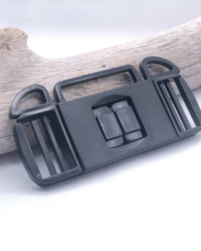 Black 3-Way Plastic Buckle